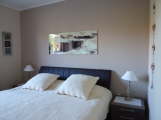     Schlafzimmer mit Bett 180x200